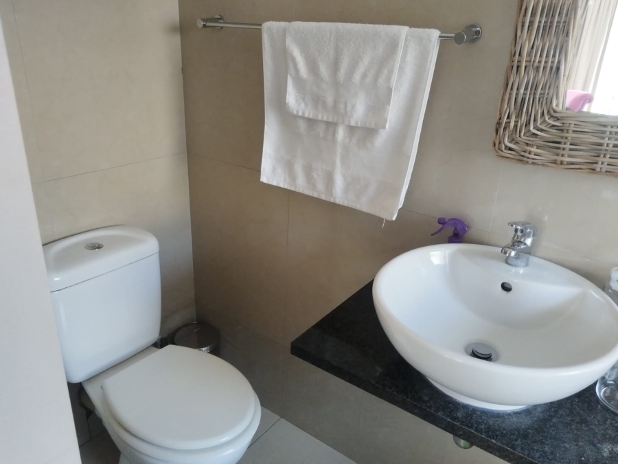 To Let 1 Bedroom Property for Rent in Hout Bay Beachfront Western Cape